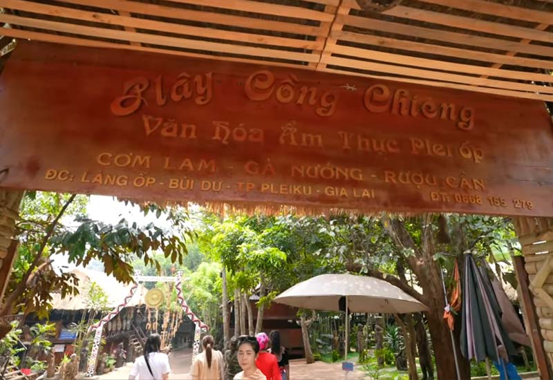 Địa chỉ Nhà Hàng Plei Cồng Chiêng tại Làng Ốp, Bùi Dự, Thành phố Pleiku, Gia Lai