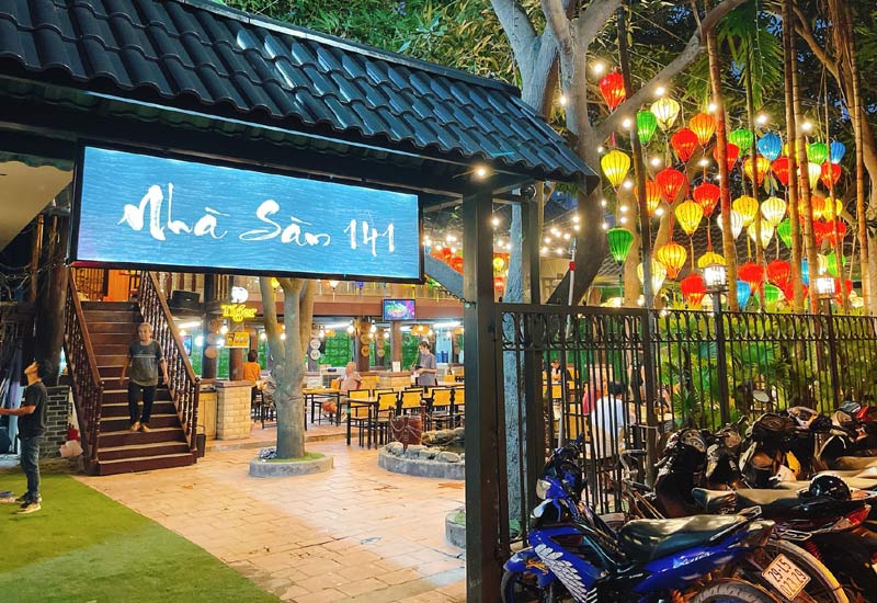 Tây Bắc Quán 141 Trương Định, Hai Bà Trưng, Hà Nội