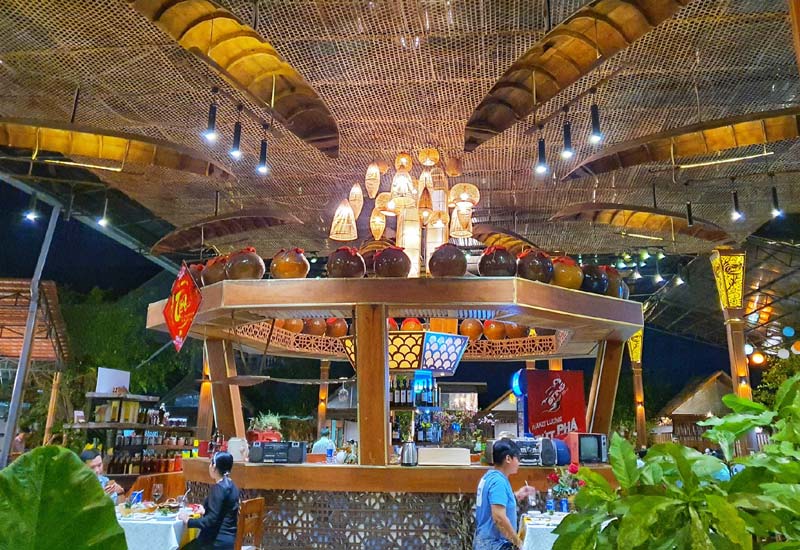 Gạo Tẻ Restaurant - Ẩm Thực Đất Phương Nam tại 305 Nguyễn Văn Linh, Thành phố Sóc Trăng