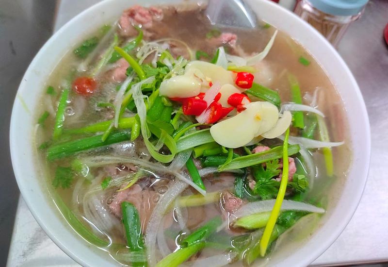 Phở Vy Nam chuyên phở bò tái - chín - nạm -gàu