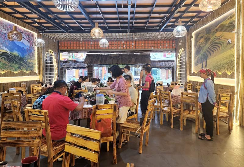 Nhà Hàng Hoa Đá 214 Thạch Sơn, TT. Sa Pa, Lào Cai
