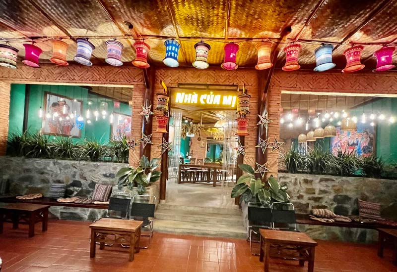 Nhà Của Mị - Coffee House ở Đường Ven Hồ, gần cổng bảo tàng Tuyên Quang, Thành phố Tuyên Quang