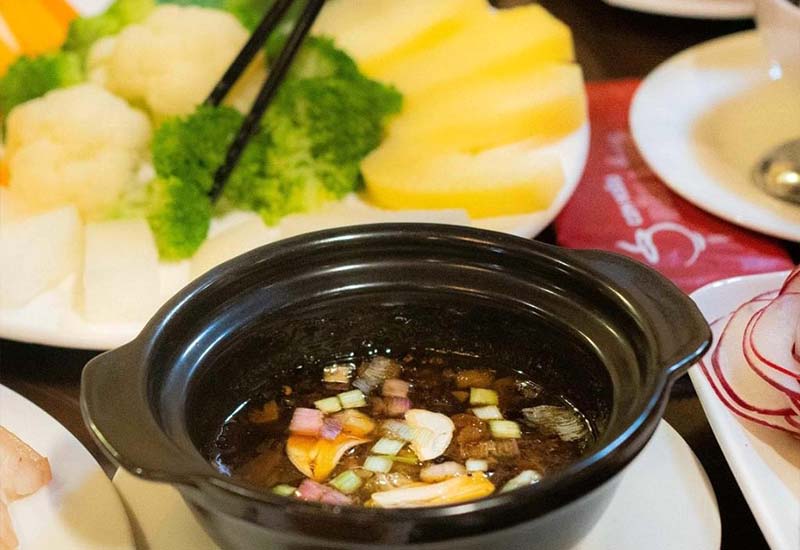 Phố Ẩm Thực Hương Biển tại A63 Đại Lộ Hùng Vương, Phú Thủy, Phan Thiết, Bình Thuận