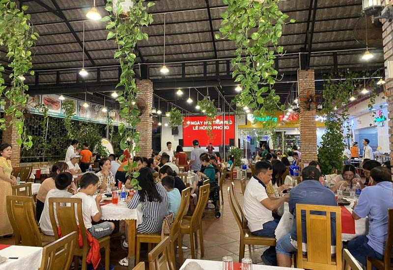 Nhà hàng Tuấn Mập Sài Gòn tại Đường Hùng Vương, P. Phú Thủy, Thành phố Phan Thiết