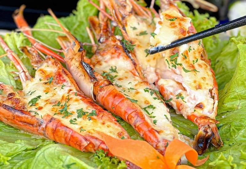 Tuyết Restaurant - Hải Sản Tươi Sống tại Lô 3, Biển An Bàng, Hội An, Quảng Nam