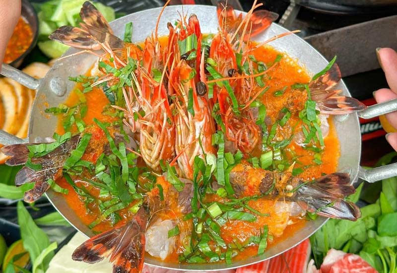 Xém Lẩu Nướng - Đồ Thái vỉa hè, Lẩu nướng Tomyum ở 67 Ngô Thì Nhậm, Hà Nội
