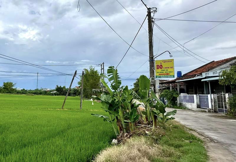 Quán Đỏ tại Gò Sậy, Thôn Đông Phước, Xã Hòa An, Phú Hòa, Phú Yên