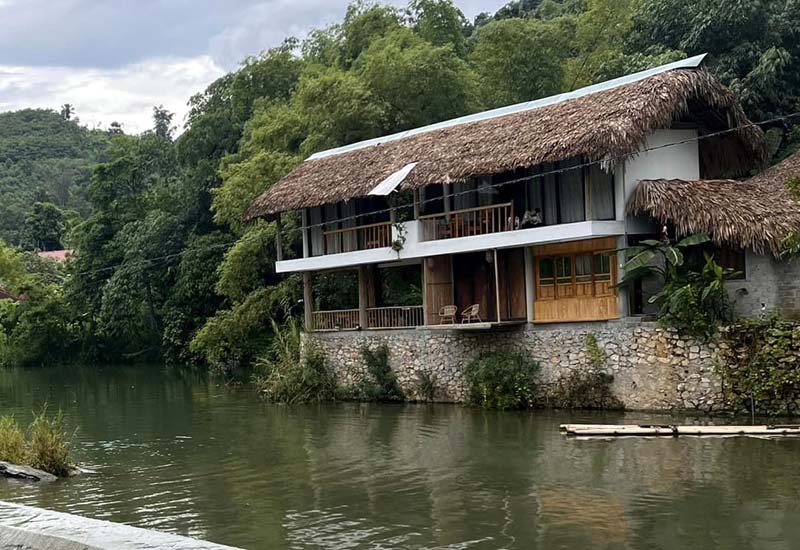 Jack Ecolodge - Palm Trees & Riverside Bungalow - Khu nghỉ dưỡng view suối Phai Luông và núi Nà Kèn