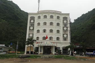 Khách sạn Cát Bà Plaza