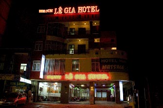 Khách sạn Mạnh Lê Gia
