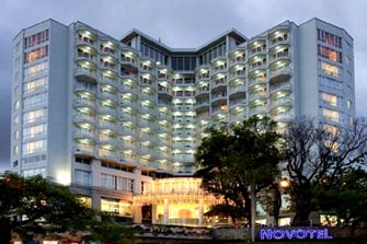 Khách sạn Novotel - Hạ Long