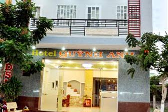 Khách sạn Quỳnh Anh