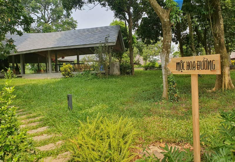 Khu nghỉ dưỡng Tomodachi Retreat Làng Mít tại Thôn Trại Láng, Xã Cổ Đông, Sơn Tây, Hà Nội