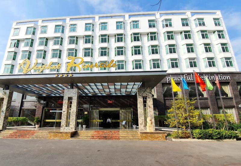 Khách sạn Vạn Phát Riverside địa chỉ 2 Nguyễn Văn Cừ, Phường Cái Khế, Quận Ninh Kiều, Thành phố Cần Thơ