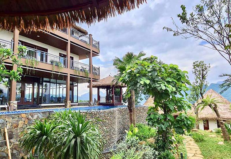 Ebino Pù Luông Resort