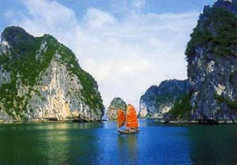 Ha Long Bay listed among most attractive destinations