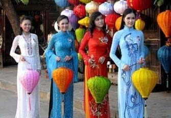 Hanoi, HCM City mark Cultural Heritage Day
