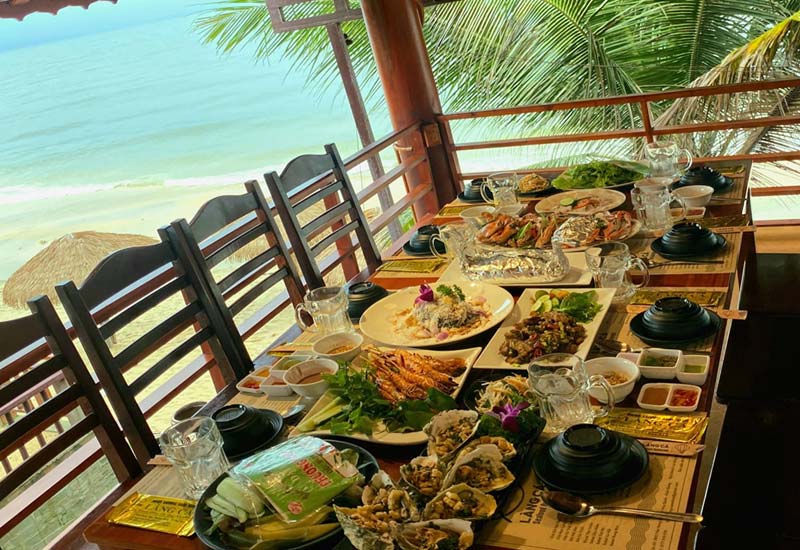 Fish Village Seafood Restaurant 98/5 Tran Hung Dao, Duong Dong Ward, Phu Quoc City, Vietnam