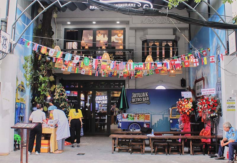 Jatujak Retro Bar & Restaurant 97 Lam Son, Ward 2, Tan Binh District, Ho Chi Minh city, Vietnam