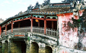 Highlight Tour in the Central of Vietnam 5Days/4Nights 