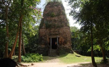 Highlight Cambodia Tour from Phnom Penh to Siem Reap 6Days/5Nights